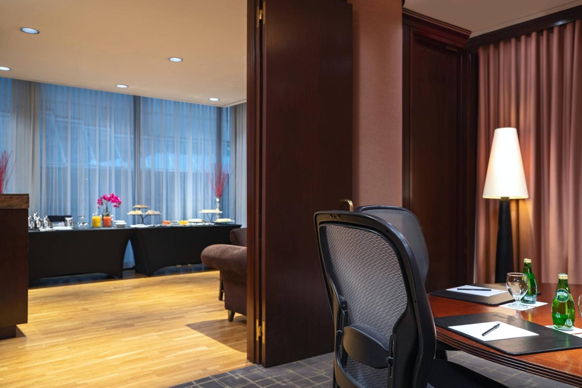 Metropolitan Hotel Βανκούβερ Εξωτερικό φωτογραφία